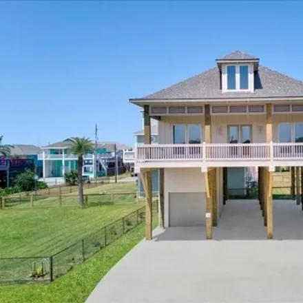 Buy this 3 bed house on 318 Palmview Drive in Galveston County, TX 77650
