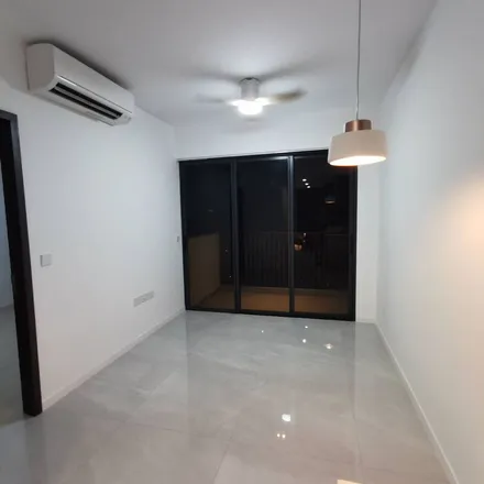 Image 2 - Opposite Blk 321, Hougang Avenue 7, Singapore 530325, Singapore - Apartment for rent