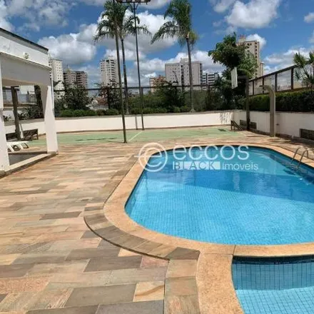 Buy this 3 bed apartment on Supermercado D'Ville in Avenida Princesa Isabel, Tabajaras