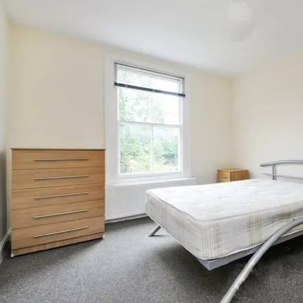 Image 3 - 59 Exeter Road, London, NW2 4SE, United Kingdom - Apartment for rent