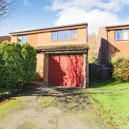 Buy this 4 bed house on 2 Barton Crescent in East Grinstead, RH19 4NR
