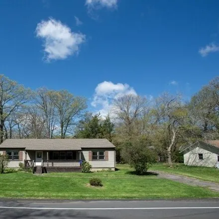 Buy this 3 bed house on 212 Squam Road in Highland Lakes, Vernon Township