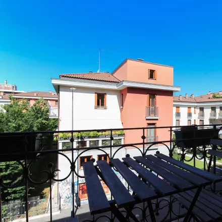 Image 4 - 2-bedroom apartment, with outdoor area  Milan 20143 - Apartment for rent