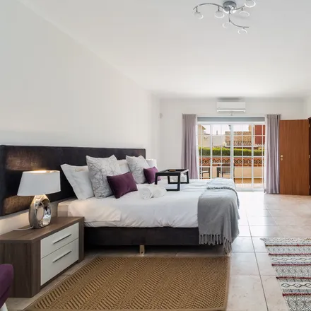 Rent this 1 bed room on Rua dos Taxistas in 8600-553 Lagos, Portugal