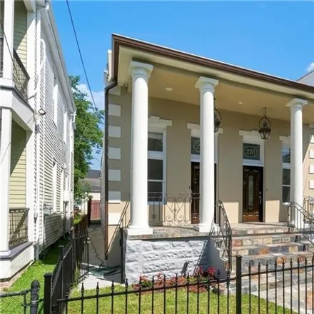 Image 2 - 231 S Pierce St, New Orleans, Louisiana, 70119 - House for sale