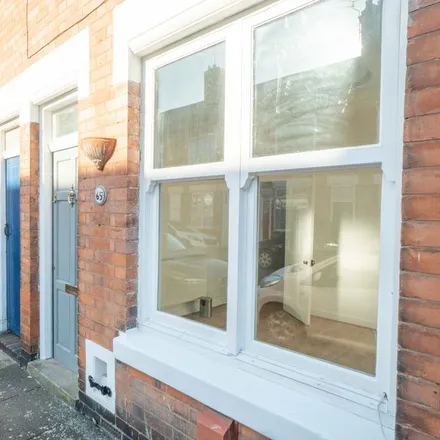 Rent this 2 bed townhouse on Lytton Road in Leicester, LE2 3BX