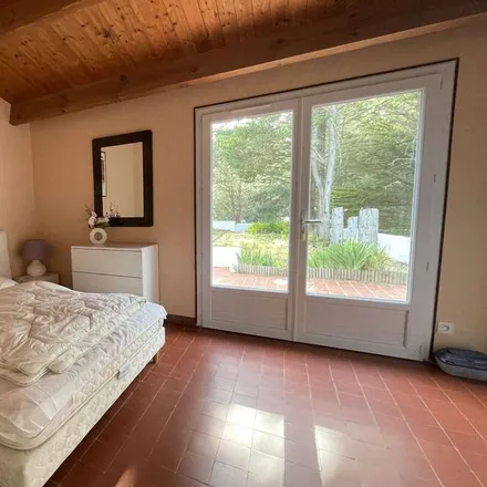 Rent this 3 bed house on 85680 La Guérinière