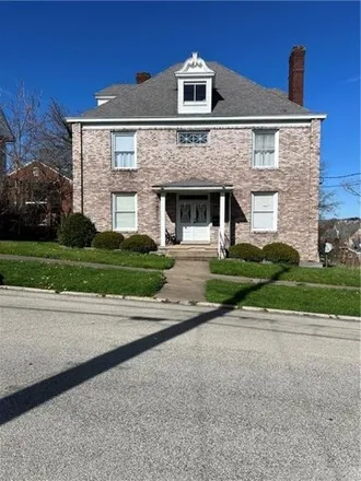 Image 3 - 34 Ben Lomond Street, Uniontown, PA 15401, USA - House for sale