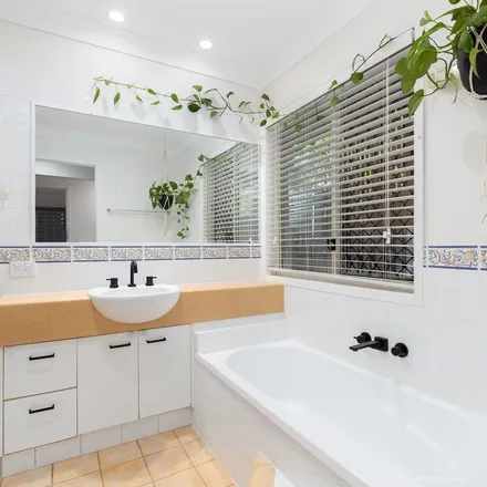 Image 9 - Tarrabool Drive, Elanora QLD 4221, Australia - Apartment for rent