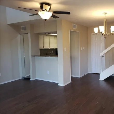 Rent this 1 bed condo on 5757 Martel Ave Apt B10 in Dallas, Texas