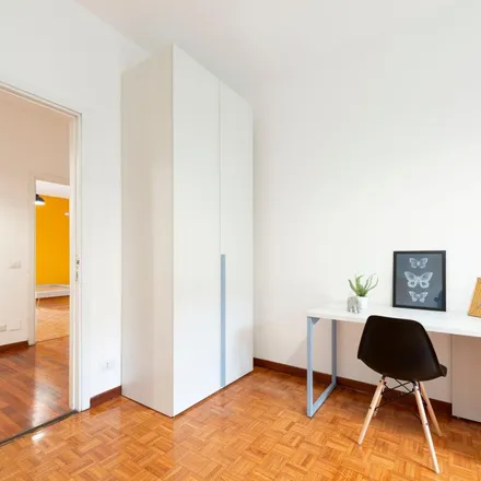Image 9 - Via Leopoldo Cicognara 4, 20130 Milan MI, Italy - Apartment for rent