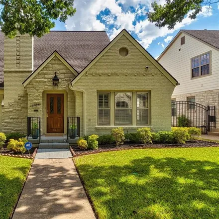Buy this 3 bed house on 6124 Kenwood Avenue in Rawlins, Dallas