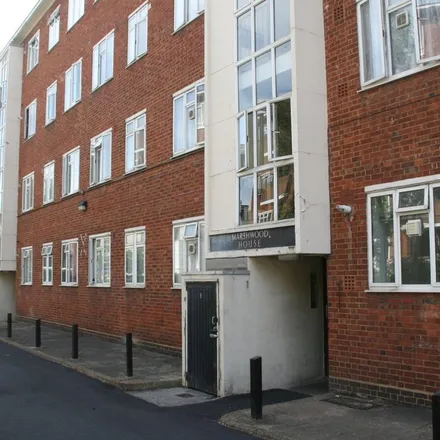 Rent this 3 bed apartment on Kilburn Vale in London, NW6 4QR