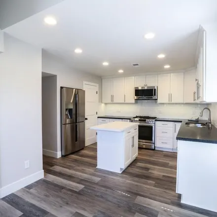 Rent this 3 bed apartment on 13080 Mindanao Way in Los Angeles, CA 90292