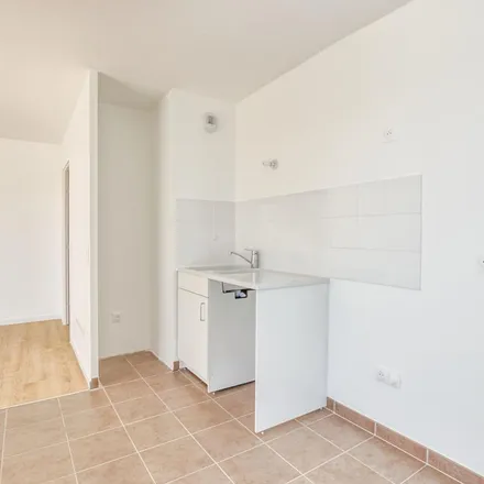Rent this 2 bed apartment on 2 Avenue Pierre Mendes France in 77680 Roissy-en-Brie, France