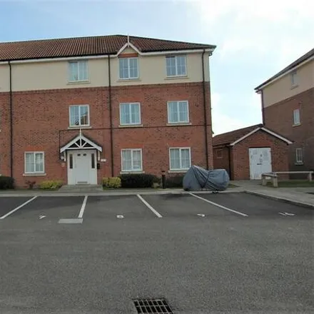 Rent this 2 bed room on Cwrt y Terfyn in Flintshire, CH4 8QJ