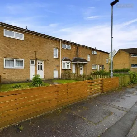 Buy this 3 bed townhouse on Flax Factory Cycleway in Peterborough, PE2 5NJ