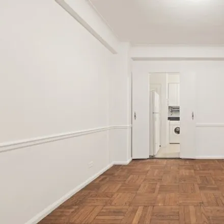 Image 4 - 880 5th Avenue, New York, NY 10021, USA - Townhouse for sale