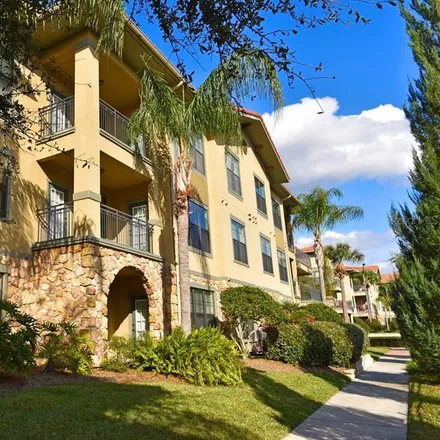 Buy this 3 bed condo on 914 Charo Parkway 125 in Charo Parkway, Polk County