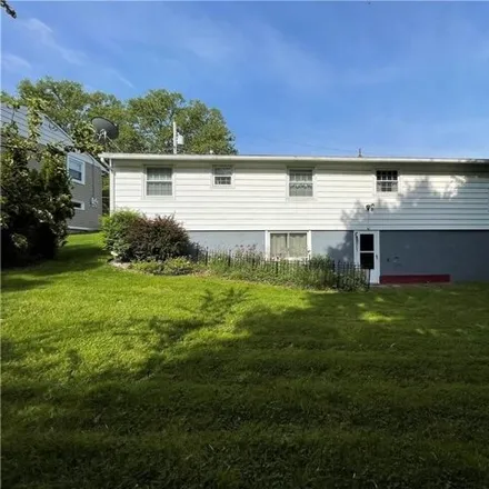 Image 4 - 303 Fay Rd, New York, 13219 - House for sale