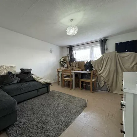 Image 3 - Frome, East Tilbury, RM18 8TD, United Kingdom - Apartment for sale