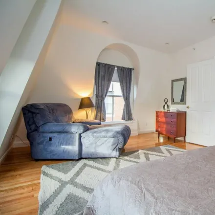 Image 9 - Washington St @ Harvard St, Washington Street, Brookline, MA 02445, USA - Apartment for rent