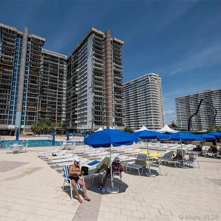 Image 3 - 2017 South Ocean Drive, Hallandale Beach, FL 33009, USA - Condo for rent