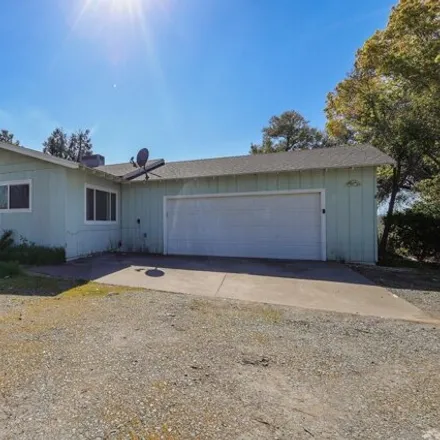 Image 4 - 14141 Trinity Avenue, Red Bluff, CA 96080, USA - House for sale