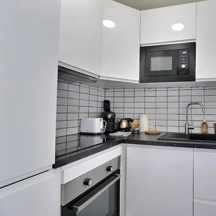 Rent this 3 bed apartment on 10000 Troyes