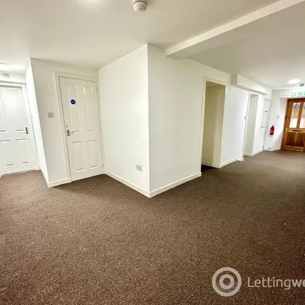 Rent this 5 bed apartment on Queen's Crescent Gardens in West Princes Street, Glasgow