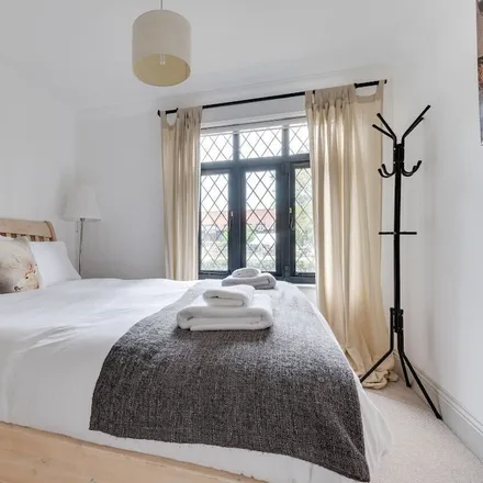 Rent this 4 bed house on Aldringham cum Thorpe in IP16 4NB, United Kingdom