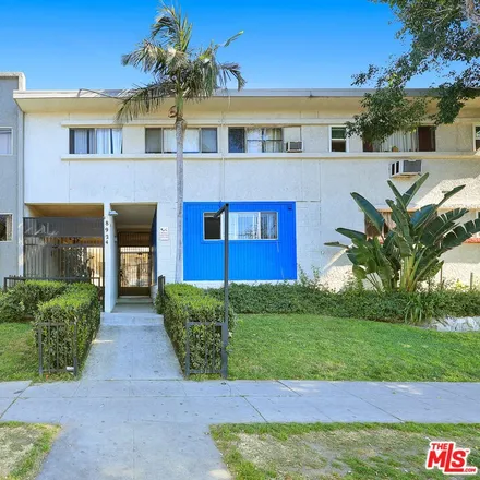 Image 4 - 8924 Van Nuys Boulevard, Los Angeles, CA 91402, USA - Townhouse for sale