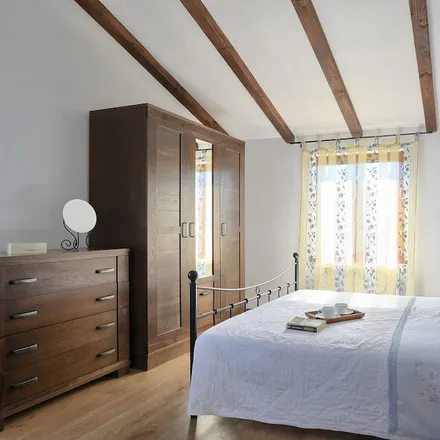 Rent this 3 bed house on Rakalj in Istria County, Croatia