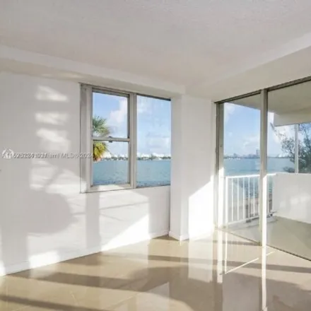 Image 2 - 7545 East Treasure Drive, North Bay Village, Miami-Dade County, FL 33141, USA - Condo for rent