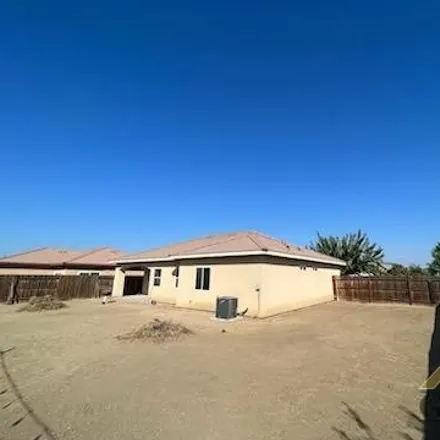 Image 9 - 13099 Max Lane, Weedpatch, Kern County, CA 93241, USA - House for sale