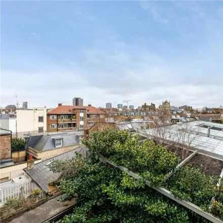 Image 8 - 56 Ledbury Road, London, W11 2AD, United Kingdom - Townhouse for sale