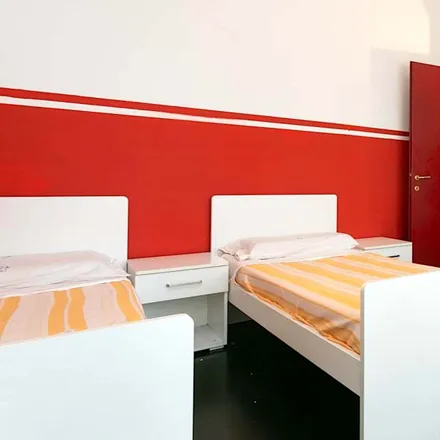 Image 8 - Viale Liguria, 51, 20143 Milan MI, Italy - Apartment for rent