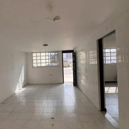 Rent this 3 bed house on Nissan Centro in Calle Sor Juana Inés de la Cruz, 50150 Toluca