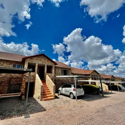 Image 4 - Apiesdoring Street, Sundowner, Randburg, 2169, South Africa - Apartment for rent