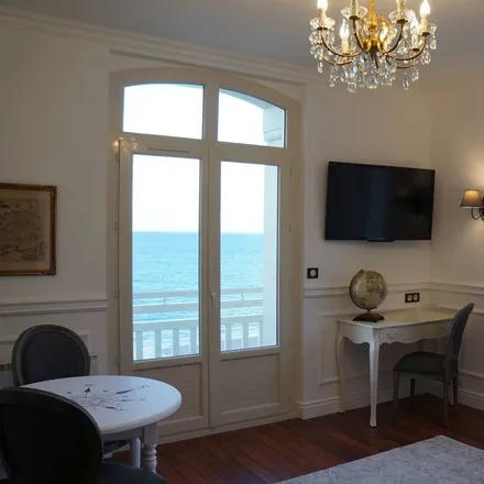 Rent this 1 bed apartment on 35800 Dinard