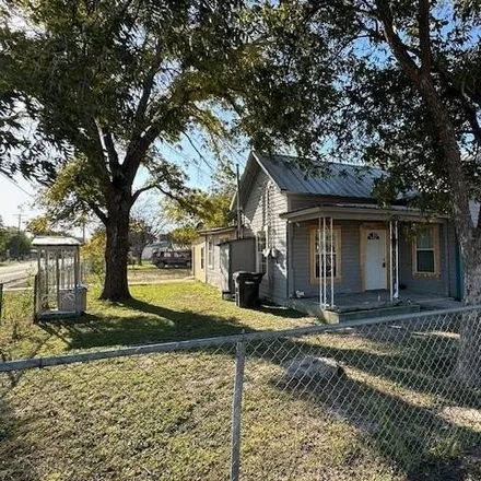 Image 6 - 421 West 3rd Street, Del Rio, TX 78840, USA - House for sale