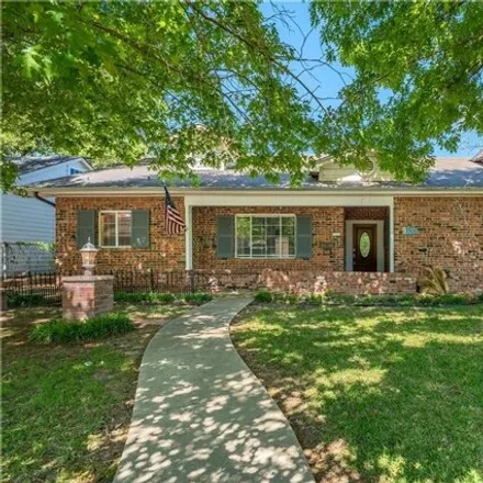 Buy this 3 bed house on 3511 Castle Drive in Waco, TX 76710