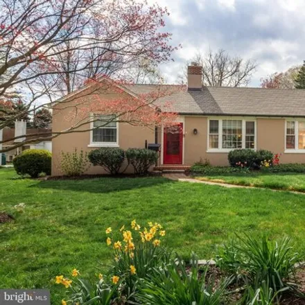 Image 3 - 110 Fairfield Drive, Catonsville, MD 21228, USA - House for sale