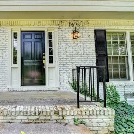 Image 3 - 525 Abernathy Road Northeast, Atlanta, GA 30328, USA - House for rent