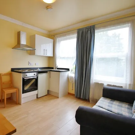 Rent this 1 bed apartment on 37 Grosvenor Road in London, N3 1EY