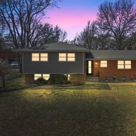 Buy this 5 bed house on 453 Pamela Street in Rolling Hills, Wichita