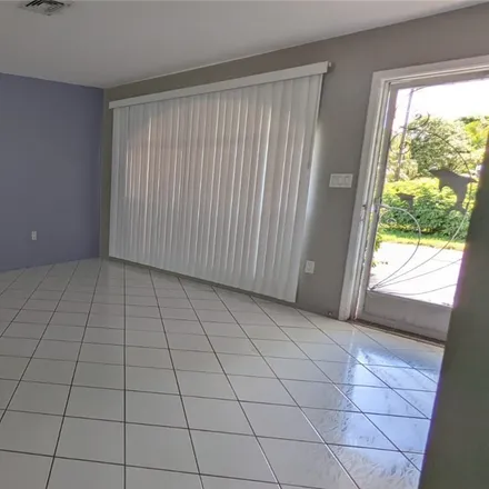 Image 7 - 5624 Delido Court, Cape Coral, FL 33904, USA - House for rent