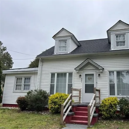 Buy this 3 bed house on 301 West Street in Smithfield, VA 23430