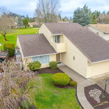 Buy this 3 bed house on 10275 Southwest Century Oak Drive in Tigard, OR 97224