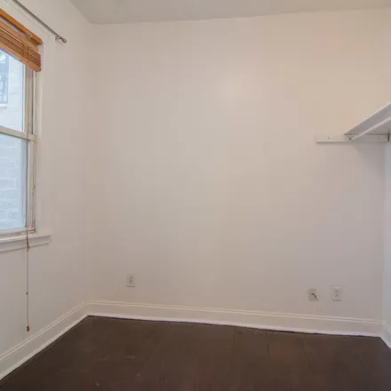 Rent this 2 bed apartment on 1007 South Campbell Avenue in Chicago, IL 60612